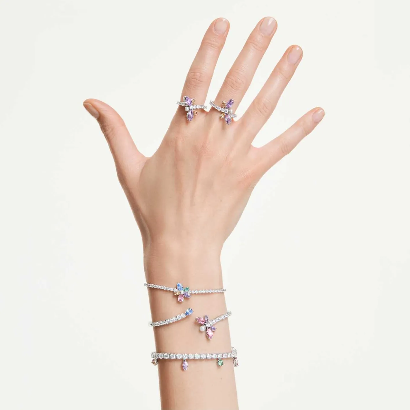 Ariana Grande x Swarovski Motivring