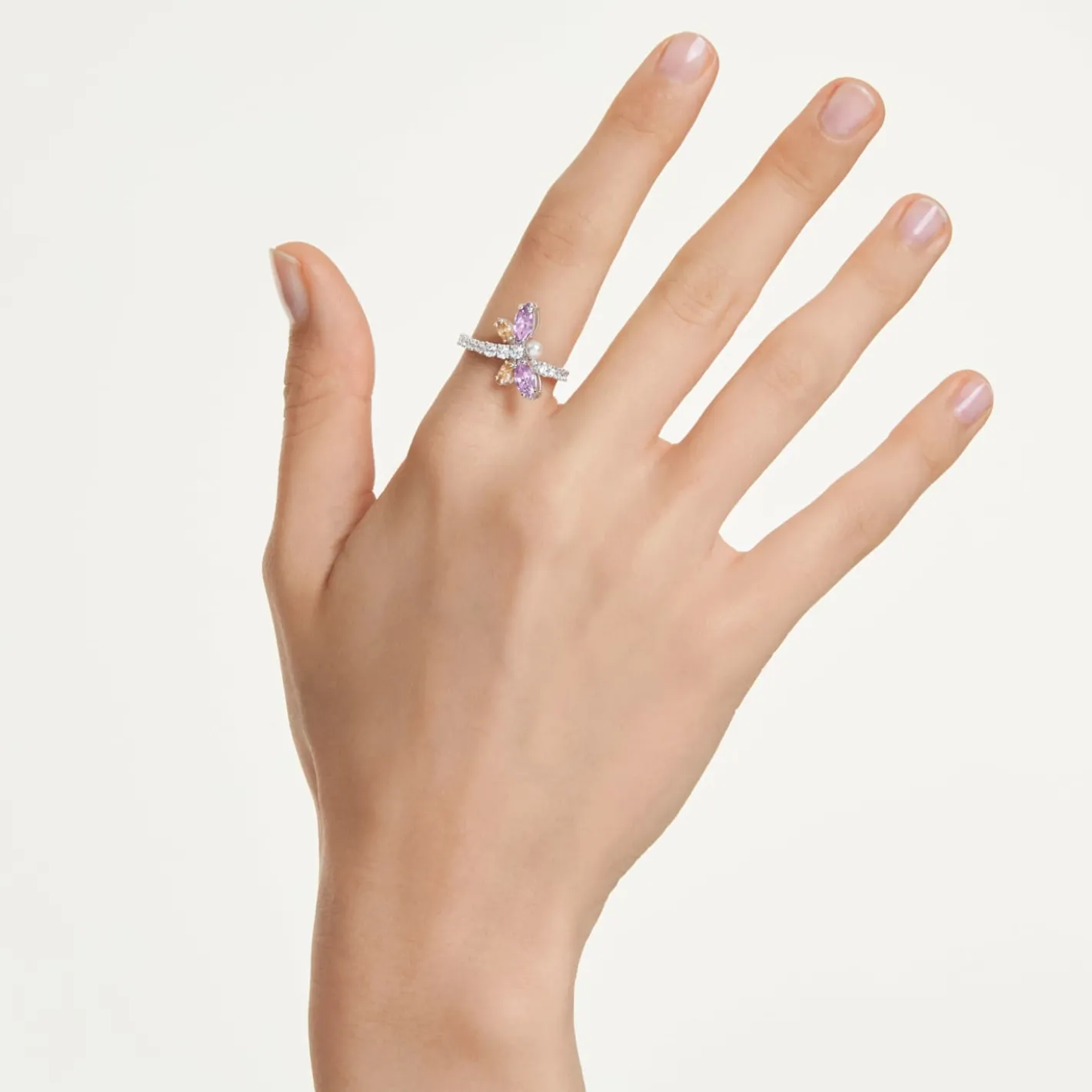 Ariana Grande x Swarovski Motivring
