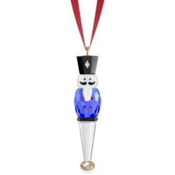 Holiday Cheers Nussknacker Ornament