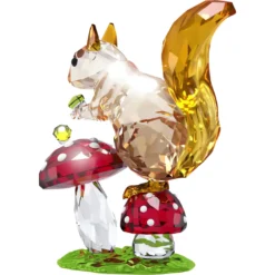 Idyllia Eichhörnchen und Pilze