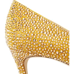 STUART WEITZMAN Stuart Power Shine Pumps