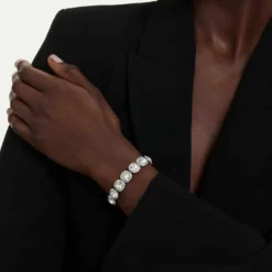 Una Angelic Armband